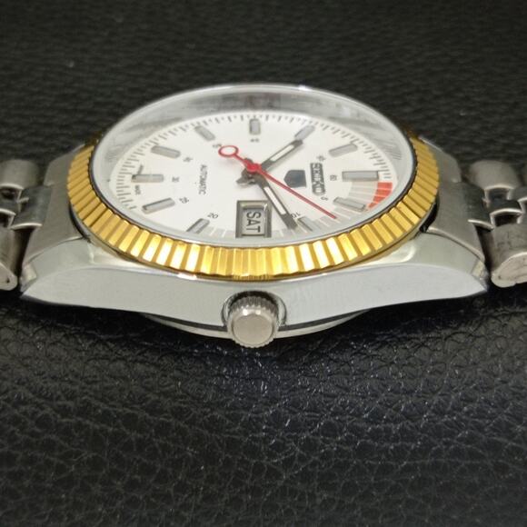 Vintage 1970 Seiko Automatic Mens Silver Watch W/daydate & Glass Back - Picture 5 of 10